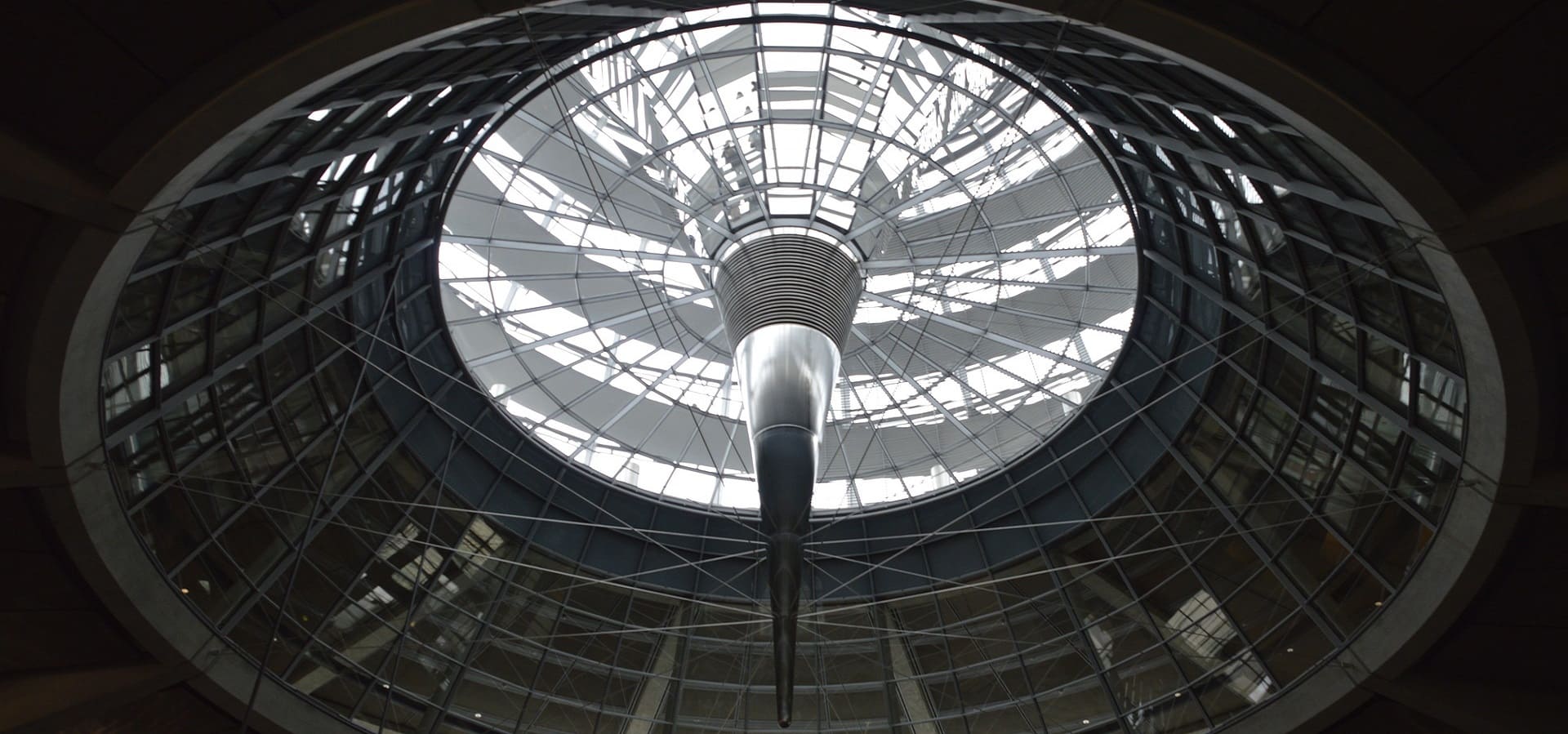 Kuppel vom Bundestag Reichstagsgebäude in Berlin Lüftungstechnik Kiel